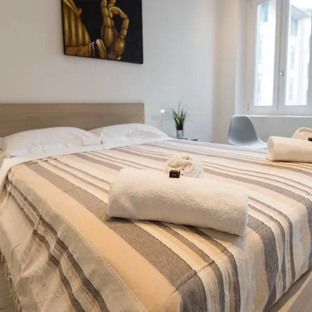 Mudiva -Train Station Modern 1 Bdr Flat 1St Floor Apartment Florence Exterior photo